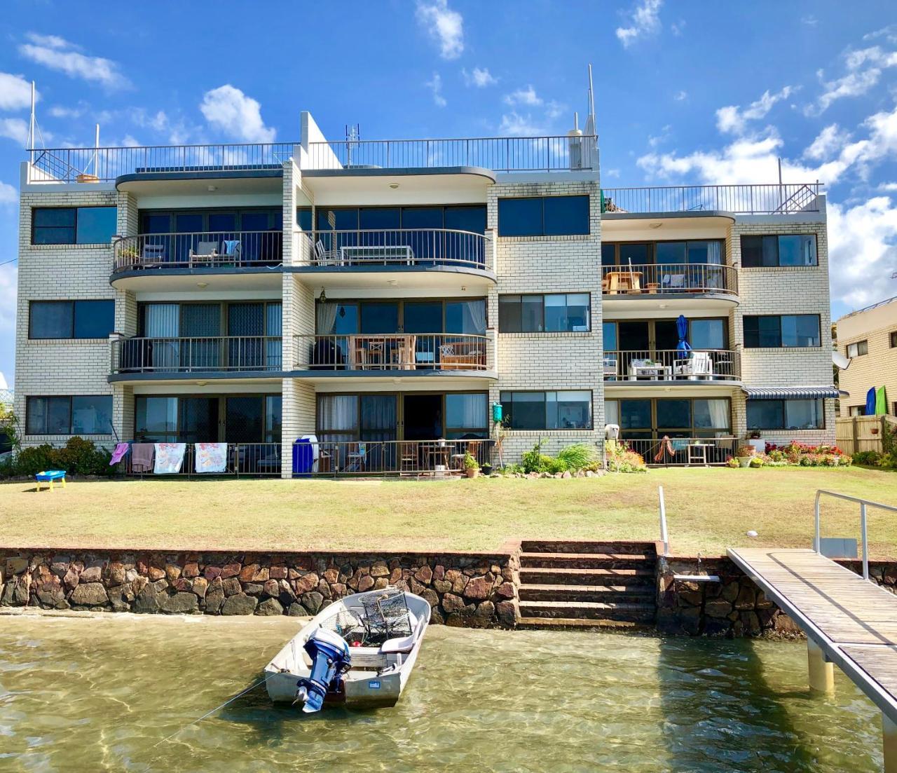 Wharf Lodge River View Apartment 玛志洛 外观 照片